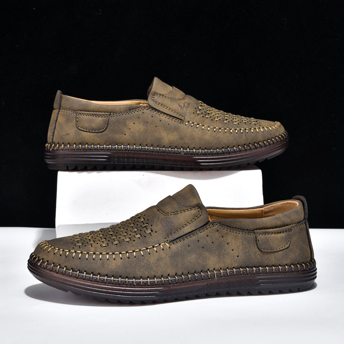 Men's Comfortable Casual Shoes, Built-In Arch Support, Lightweight, Waterproof, Slip Resistant, Breathable Upper, Durable For 5 Years.