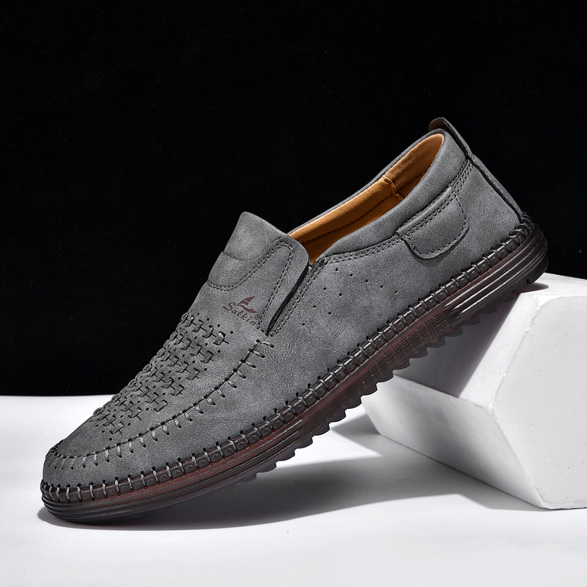 Men's Comfortable Casual Shoes, Built-In Arch Support, Lightweight, Waterproof, Slip Resistant, Breathable Upper, Durable For 5 Years.