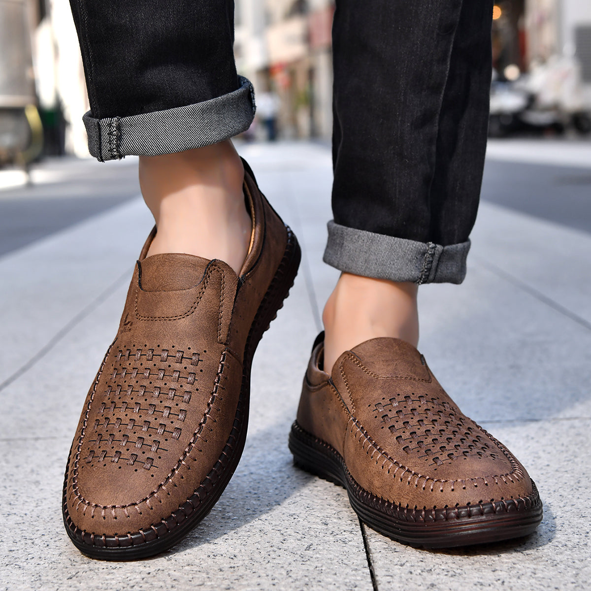 Men's Comfortable Casual Shoes, Built-In Arch Support, Lightweight, Waterproof, Slip Resistant, Breathable Upper, Durable For 5 Years.